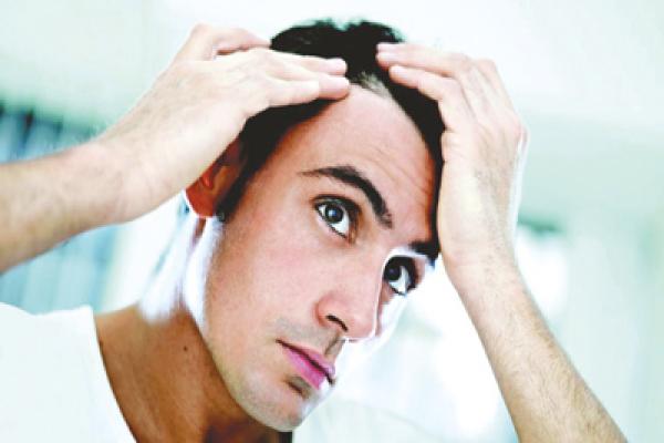 برای جلوگیری از ریزش مو چه باید خورد؟